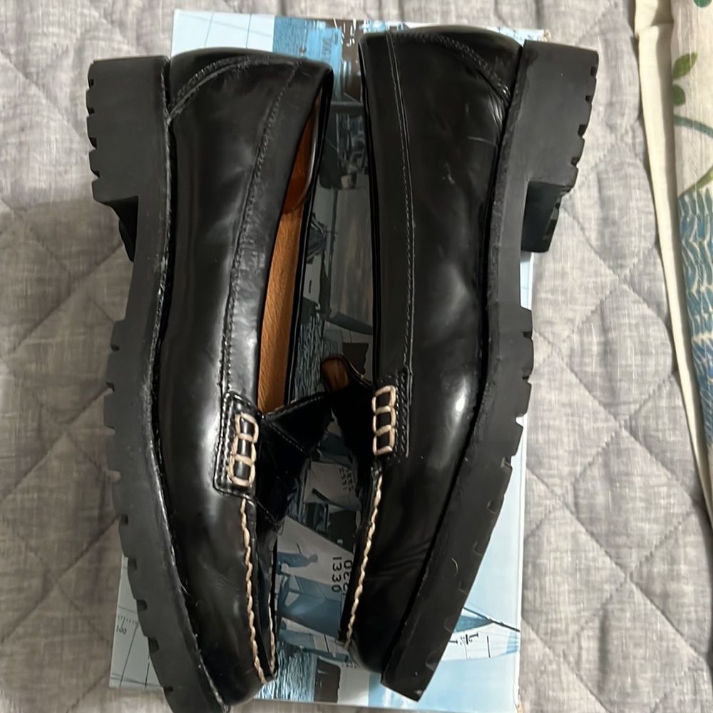 Sperry black patent loafers - Picture 3 of 8